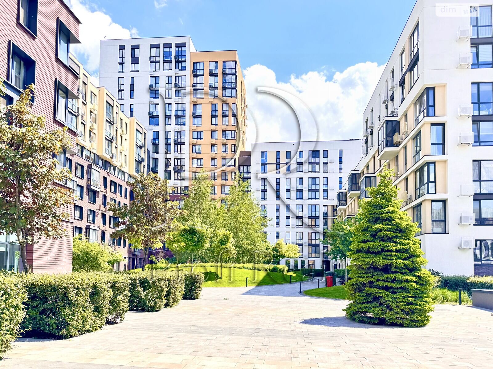 Продажа двухкомнатной квартиры в Киеве, на ул. Салютная 2, район Нивки фото 1 Продажа двухкомнатной квартиры в Киеве, на ул. Салютная 2, район Нивки фото 1