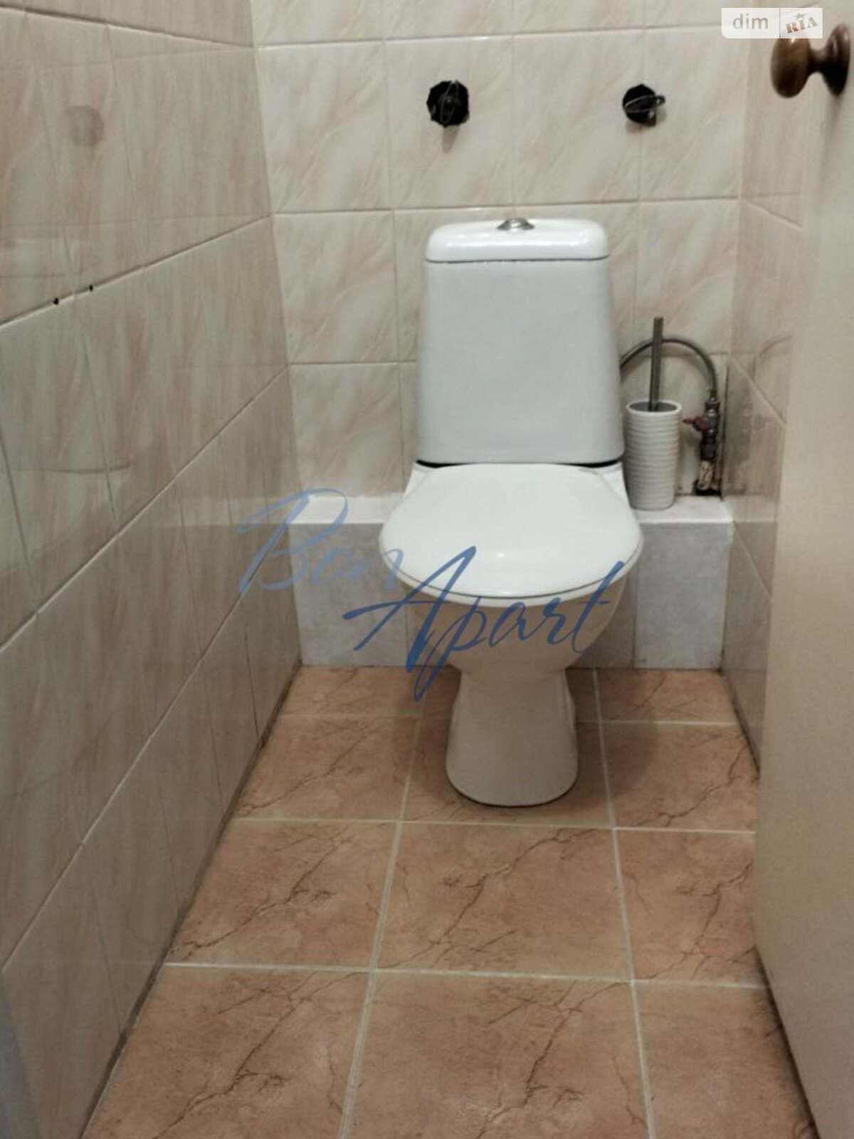 Продаж двокімнатної квартири в Києві, на вул. Салютна 4А, район Нивки фото 1 Продаж двокімнатної квартири в Києві, на вул. Салютна 4А, район Нивки фото 1