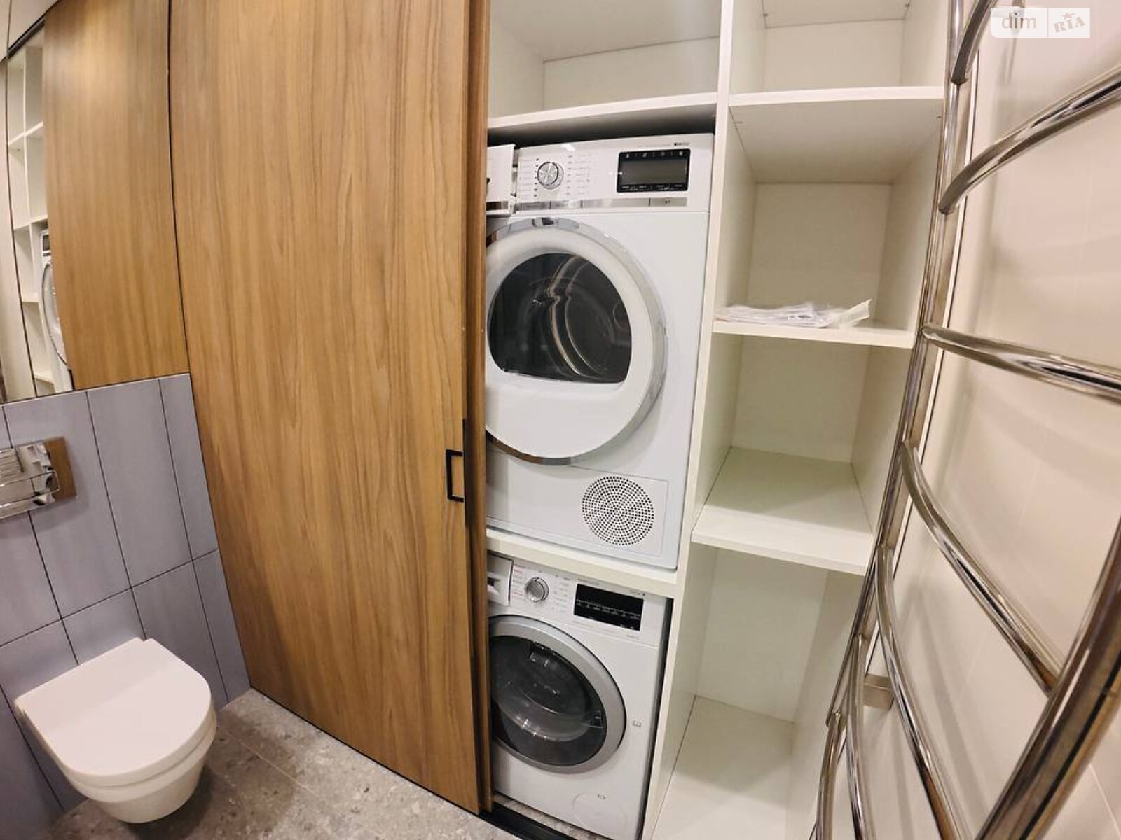 Продажа двухкомнатной квартиры в Киеве, на ул. Салютная 2, район Нивки фото 1 Продажа двухкомнатной квартиры в Киеве, на ул. Салютная 2, район Нивки фото 1
