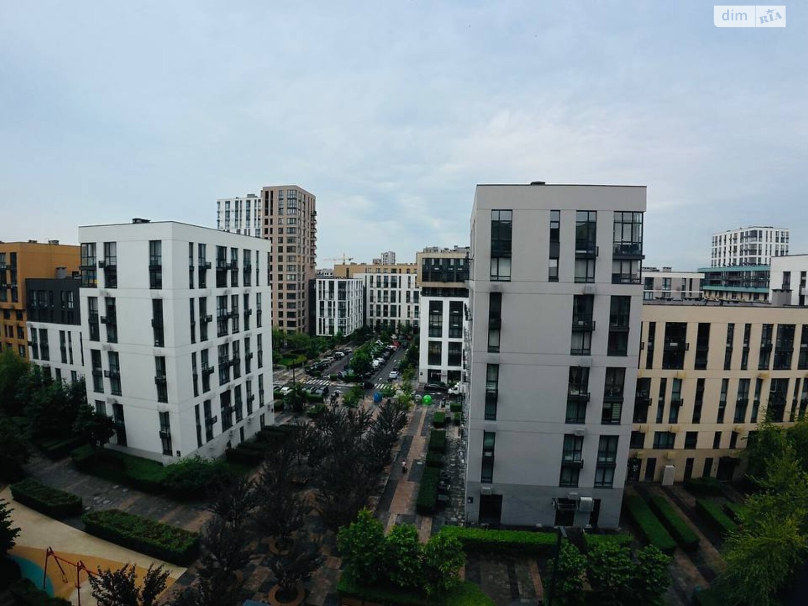 Продажа двухкомнатной квартиры в Киеве, на ул. Салютная 2, район Нивки фото 1 Продажа двухкомнатной квартиры в Киеве, на ул. Салютная 2, район Нивки фото 1