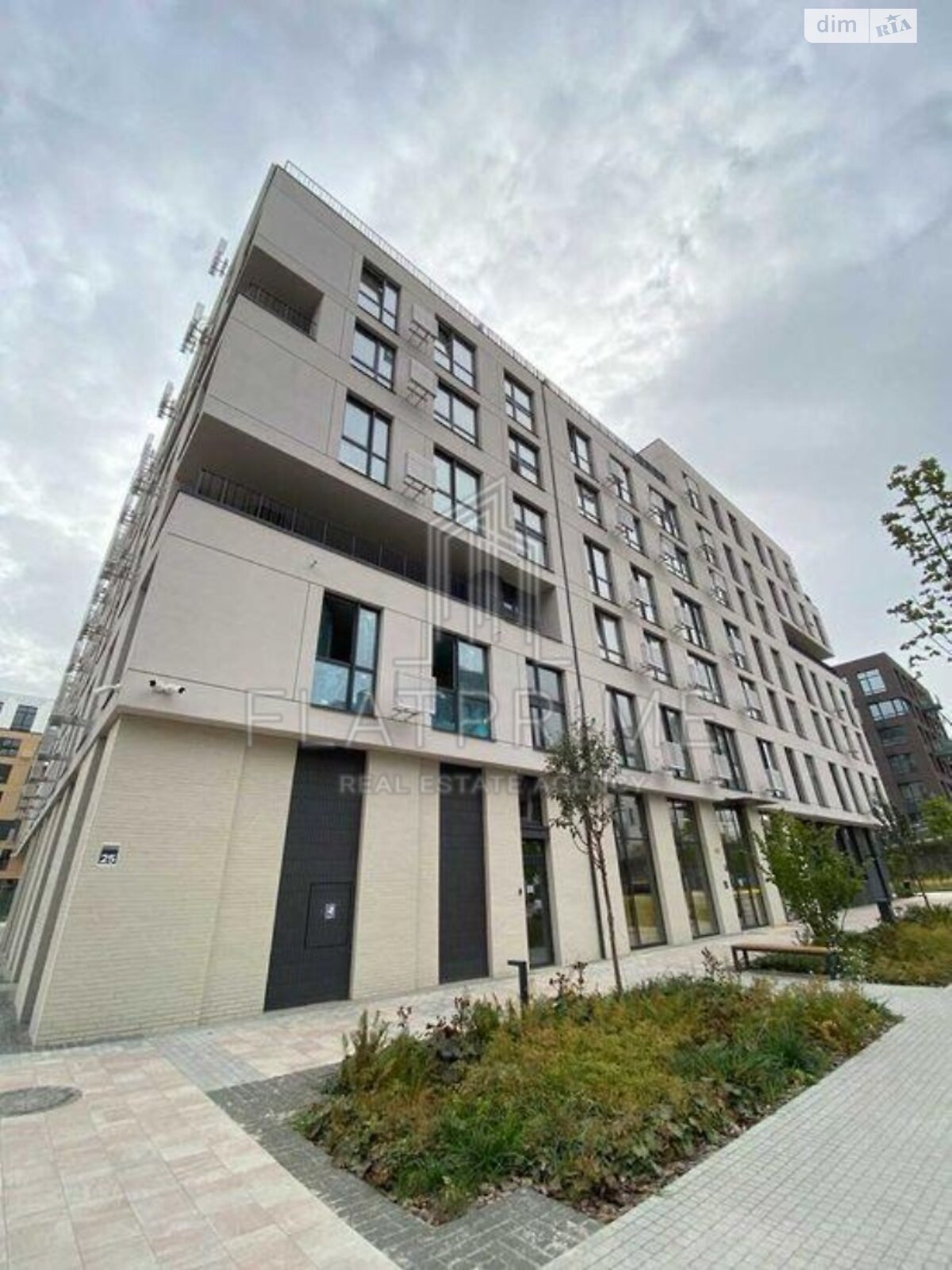 Продажа однокомнатной квартиры в Киеве, на ул. Салютная 2, район Нивки фото 1