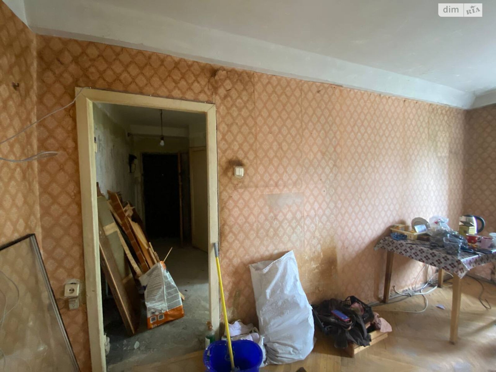 Продажа двухкомнатной квартиры в Киеве, на ул. Салютная 5, район Шевченковский фото 1 Продажа двухкомнатной квартиры в Киеве, на ул. Салютная 5, район Шевченковский фото 1