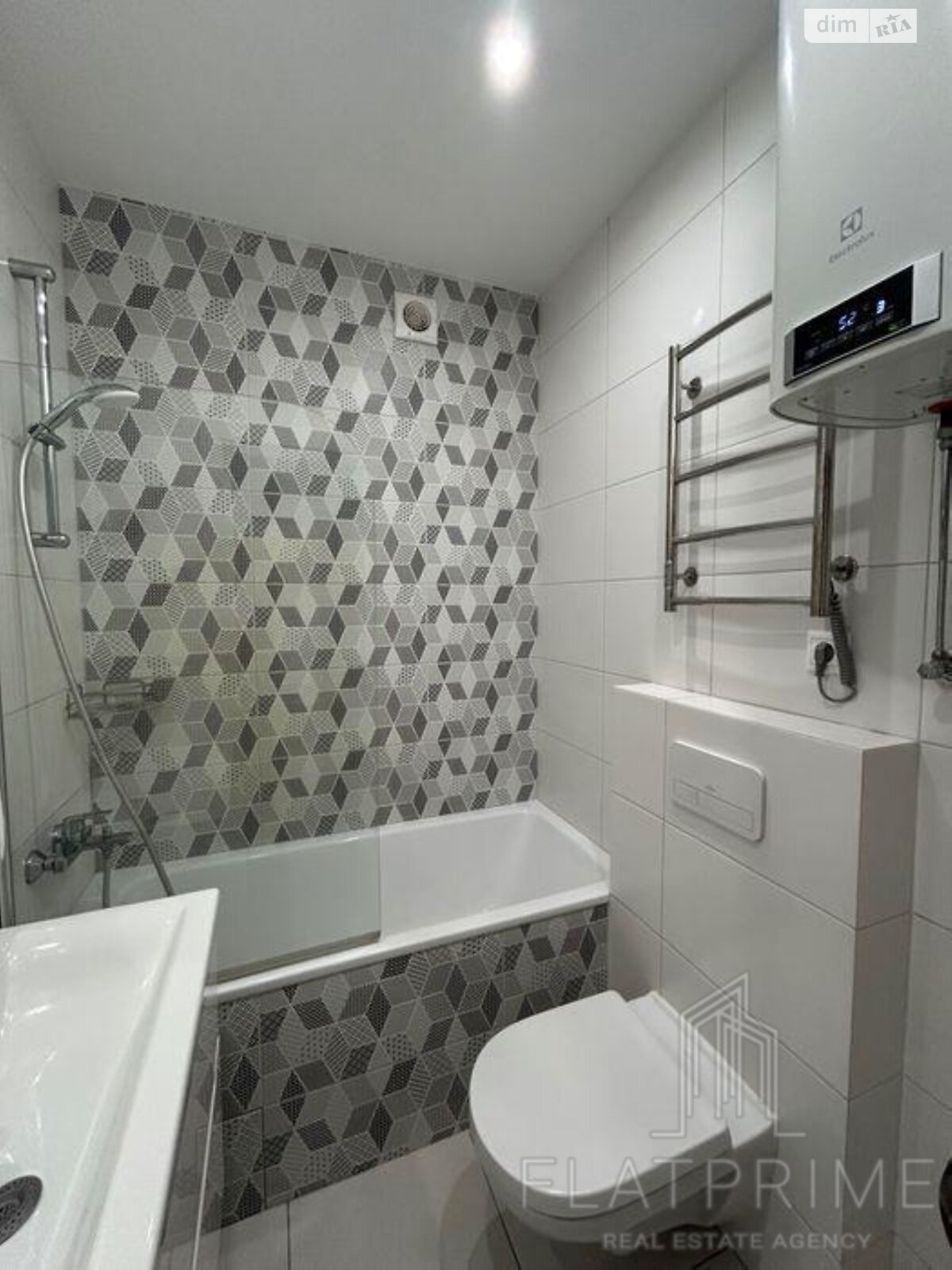 Продажа двухкомнатной квартиры в Киеве, на ул. Салютная 2 корпус 1, район Нивки фото 1 Продажа двухкомнатной квартиры в Киеве, на ул. Салютная 2 корпус 1, район Нивки фото 1