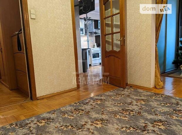 Продажа трехкомнатной квартиры в Киеве, на ул. Бориса Гмыри 11 район Новая Дарница фото 1