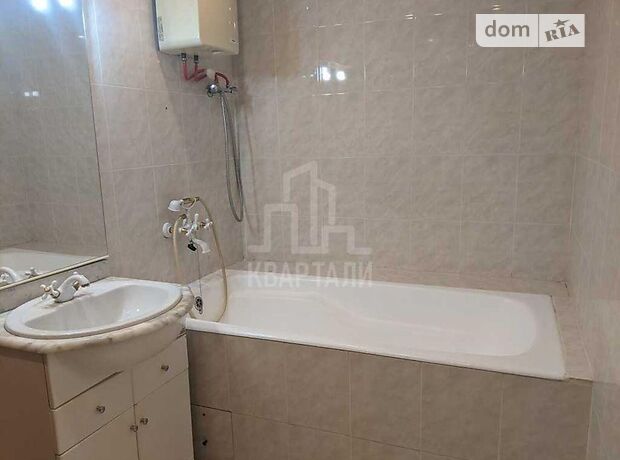Продажа трехкомнатной квартиры в Киеве, на ул. Бориса Гмыри 11 район Новая Дарница фото 1 Продажа трехкомнатной квартиры в Киеве, на ул. Бориса Гмыри 11 район Новая Дарница фото 1