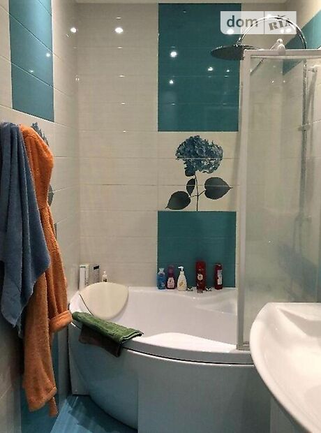 Продажа трехкомнатной квартиры в Киеве, на ул. Гната Хоткевича 12, район Новая Дарница фото 1 Продажа трехкомнатной квартиры в Киеве, на ул. Гната Хоткевича 12, район Новая Дарница фото 1