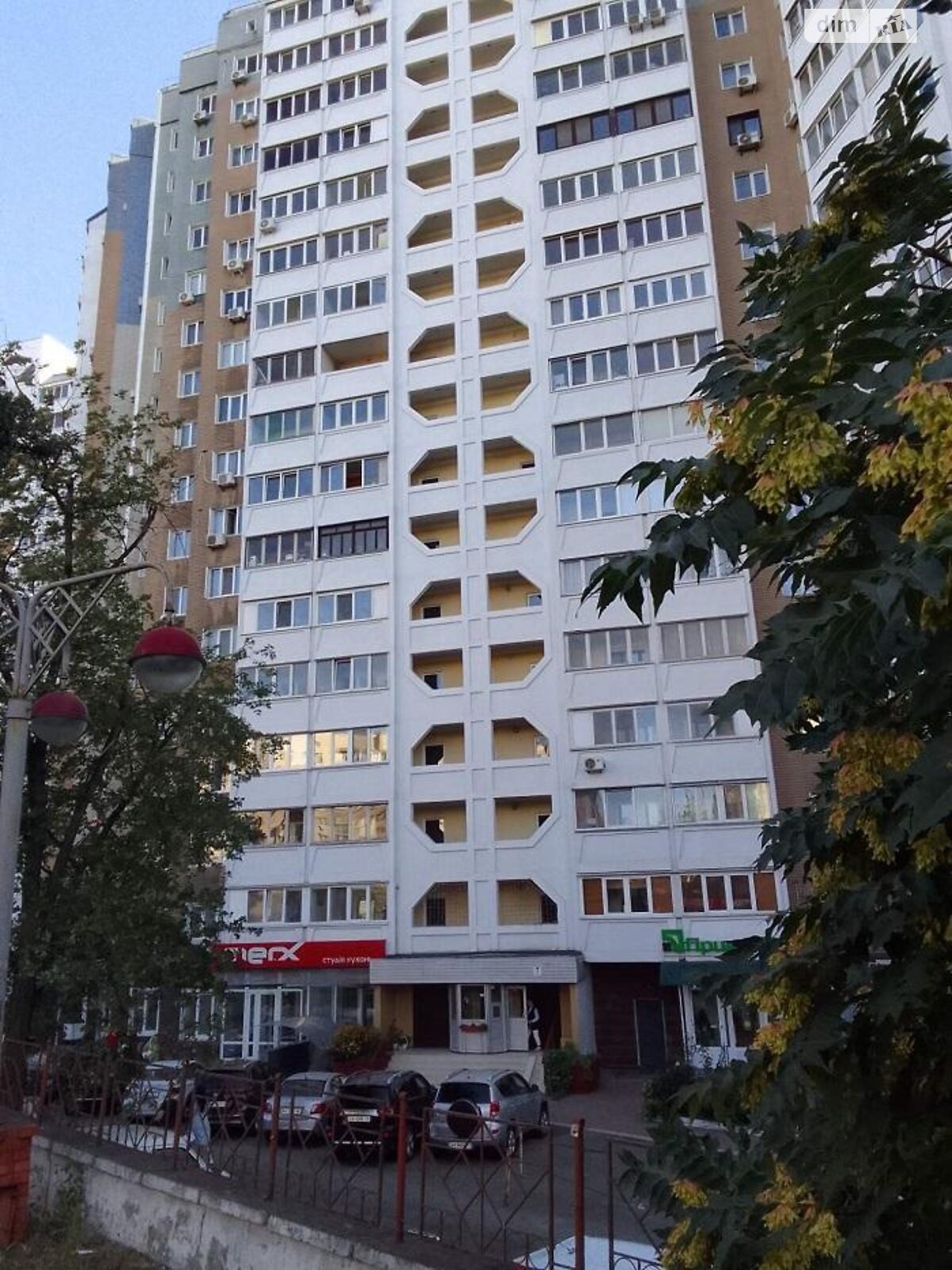 Продажа трехкомнатной квартиры в Киеве, на шоссе Харьковское 56, район Харьковский Массив фото 1