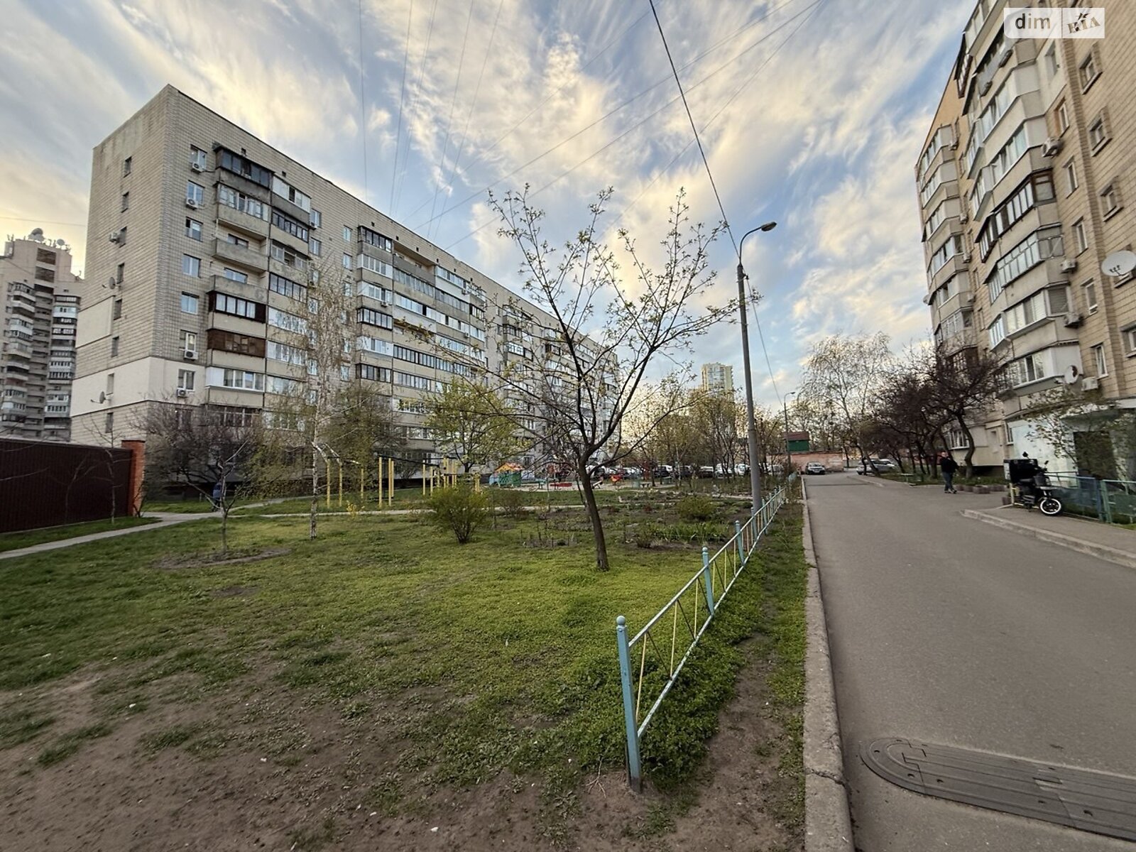 Продаж однокімнатної квартири в Києві, на шосе Харківське 51Б, район Нова Дарниця фото 1 Продаж однокімнатної квартири в Києві, на шосе Харківське 51Б, район Нова Дарниця фото 1