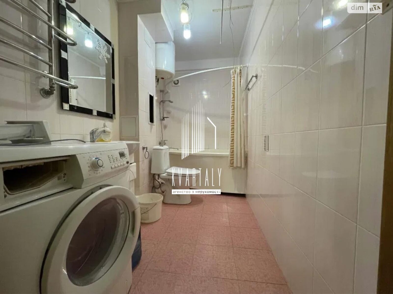 Продаж трикімнатної квартири в Києві, на вул. Новодарницька 27, район Нова Дарниця фото 1 Продаж трикімнатної квартири в Києві, на вул. Новодарницька 27, район Нова Дарниця фото 1