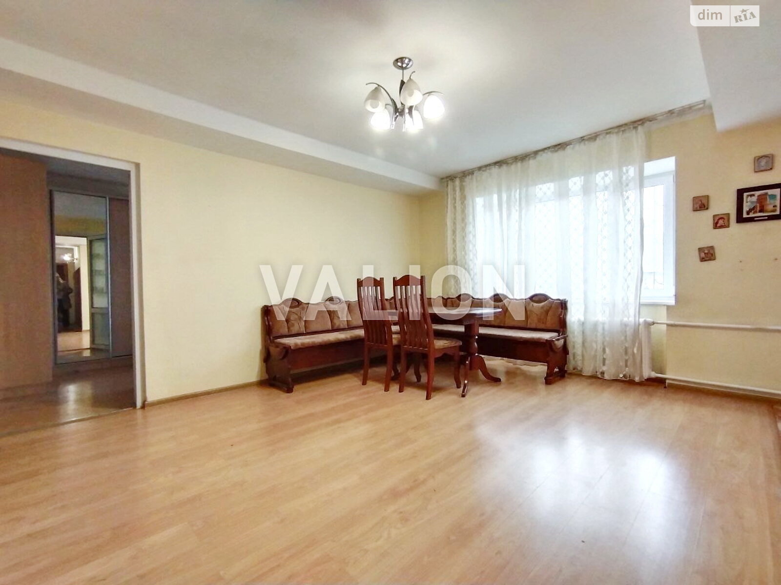 Продажа трехкомнатной квартиры в Киеве, на ул. Новодарницкая 27, район Новая Дарница фото 1 Продажа трехкомнатной квартиры в Киеве, на ул. Новодарницкая 27, район Новая Дарница фото 1