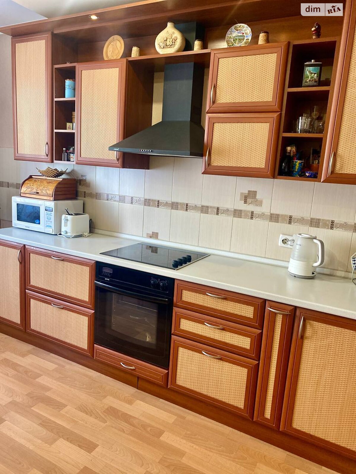 Продаж трикімнатної квартири в Києві, на вул. Поліська 15А, район Нова Дарниця фото 1 Продаж трикімнатної квартири в Києві, на вул. Поліська 15А, район Нова Дарниця фото 1