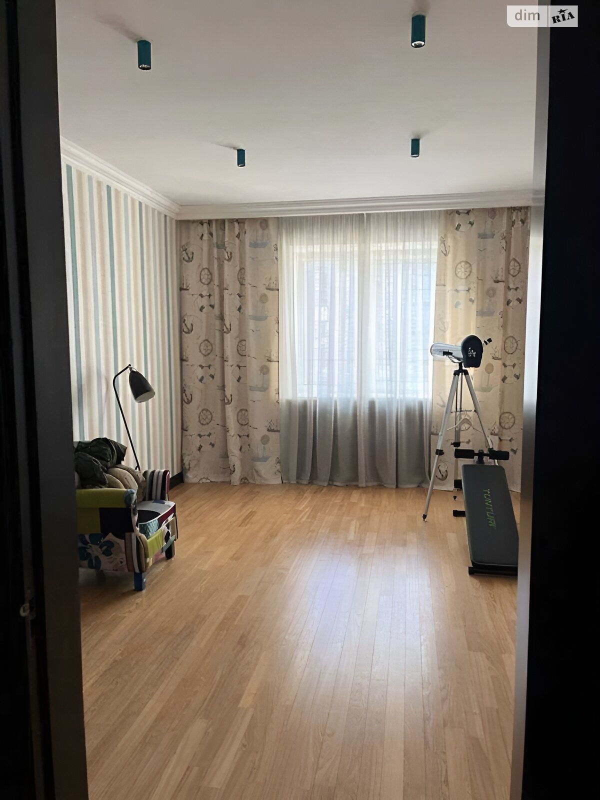 Продаж трикімнатної квартири в Києві, на вул. Тростянецька 49, район Нова Дарниця фото 1 Продаж трикімнатної квартири в Києві, на вул. Тростянецька 49, район Нова Дарниця фото 1