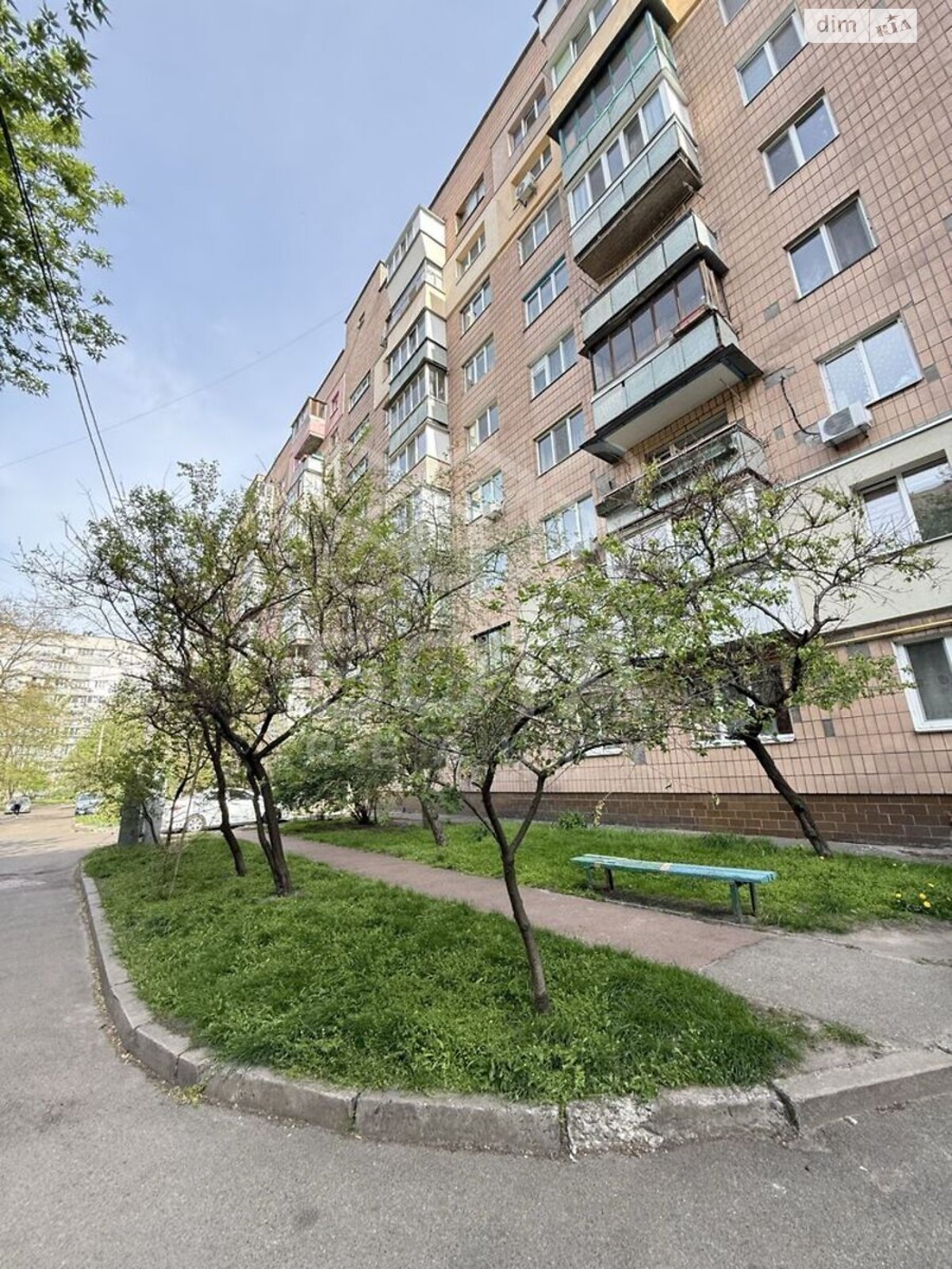 Продаж трикімнатної квартири в Києві, на вул. Тростянецька 97, район Нова Дарниця фото 1 Продаж трикімнатної квартири в Києві, на вул. Тростянецька 97, район Нова Дарниця фото 1