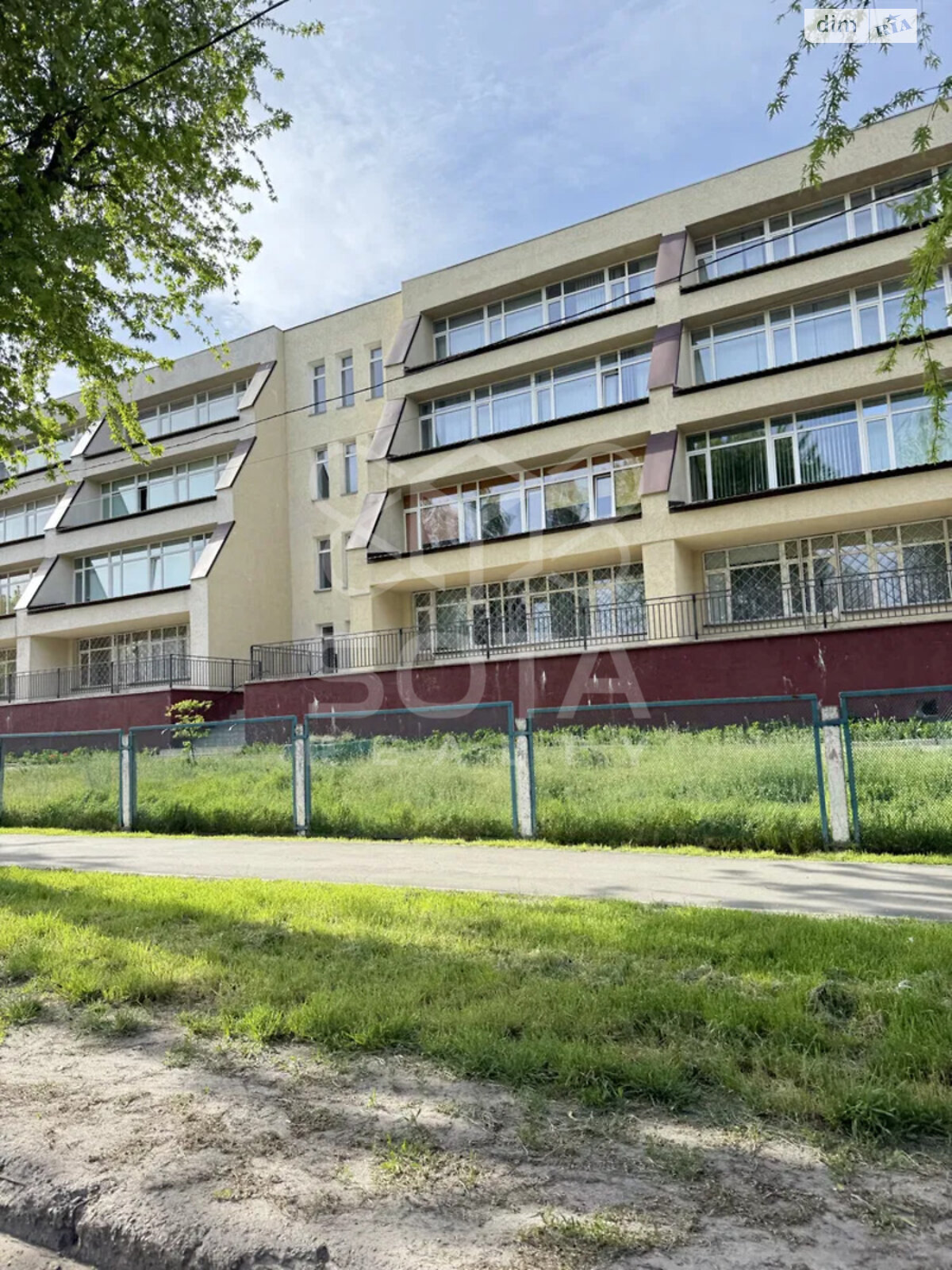 Продаж трикімнатної квартири в Києві, на вул. Тростянецька 97, район Нова Дарниця фото 1 Продаж трикімнатної квартири в Києві, на вул. Тростянецька 97, район Нова Дарниця фото 1