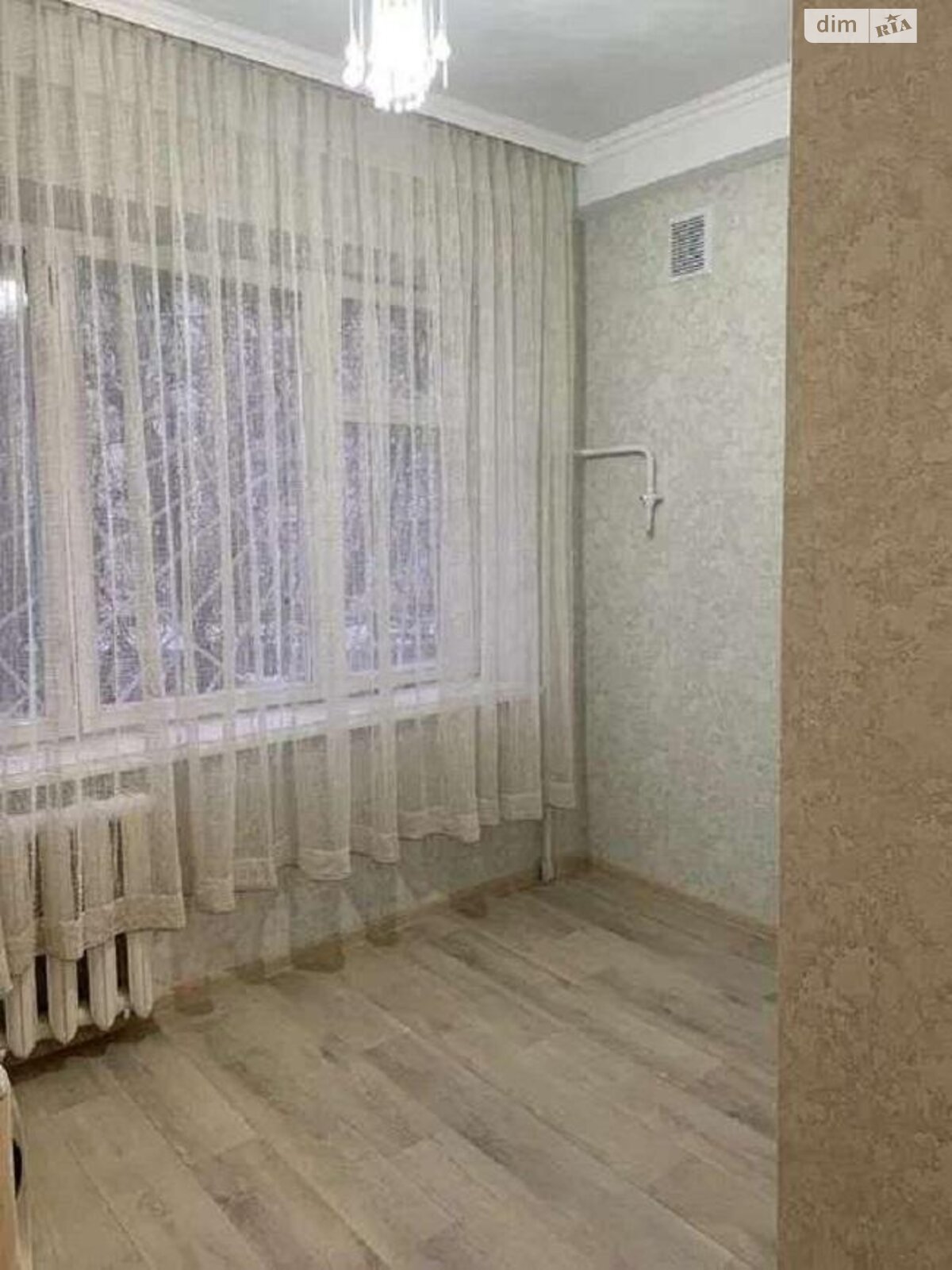 Продажа однокомнатной квартиры в Киеве, на ул. Юности 2, район Новая Дарница фото 1