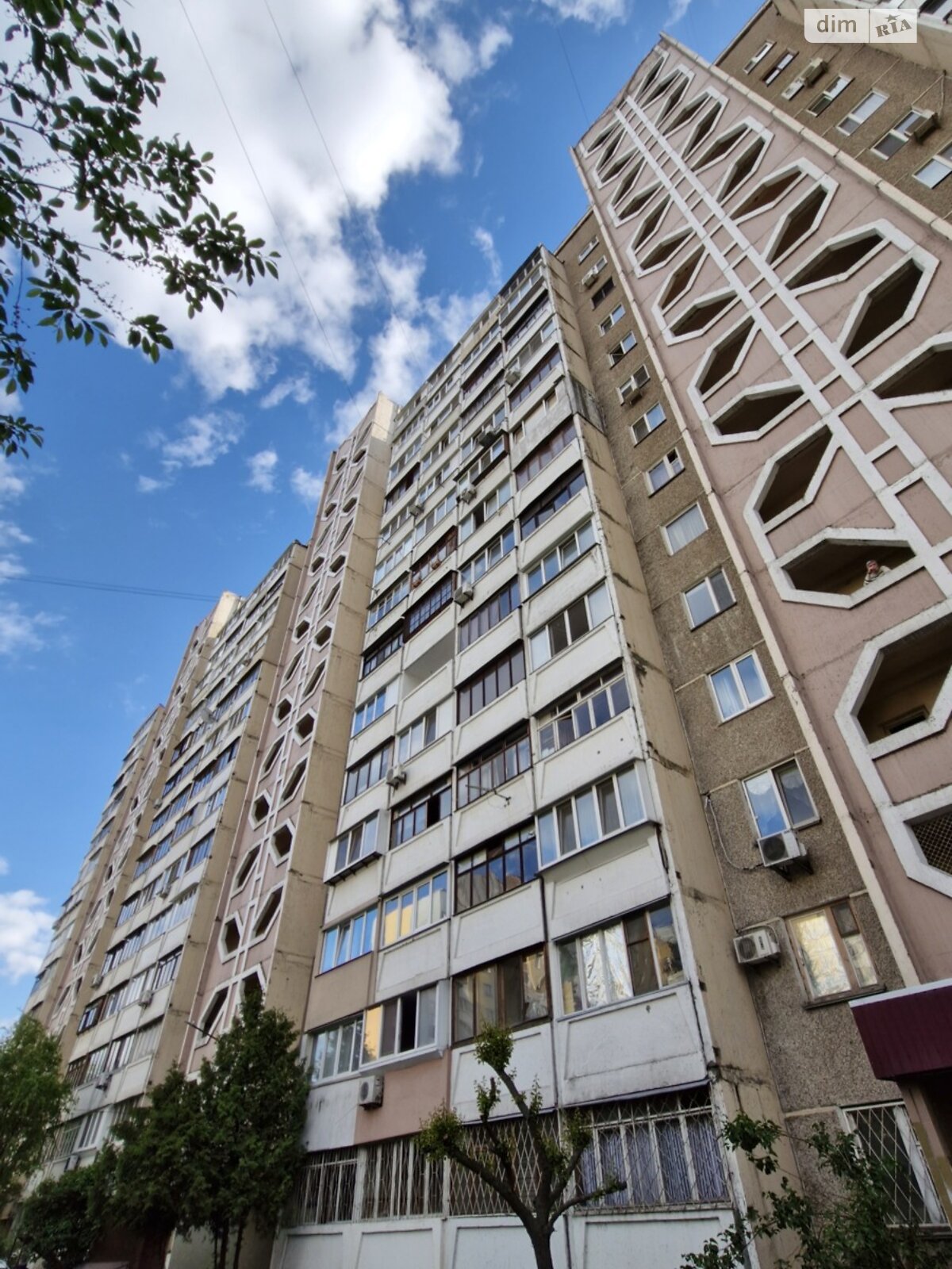 Продаж однокімнатної квартири в Києві, на вул. Бахмацька 10, район Новобіличі фото 1 Продаж однокімнатної квартири в Києві, на вул. Бахмацька 10, район Новобіличі фото 1