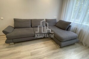 Продажа трехкомнатной квартиры в Киеве, на ул. Генерала Наумова 37Б, район Новобеличи фото 2