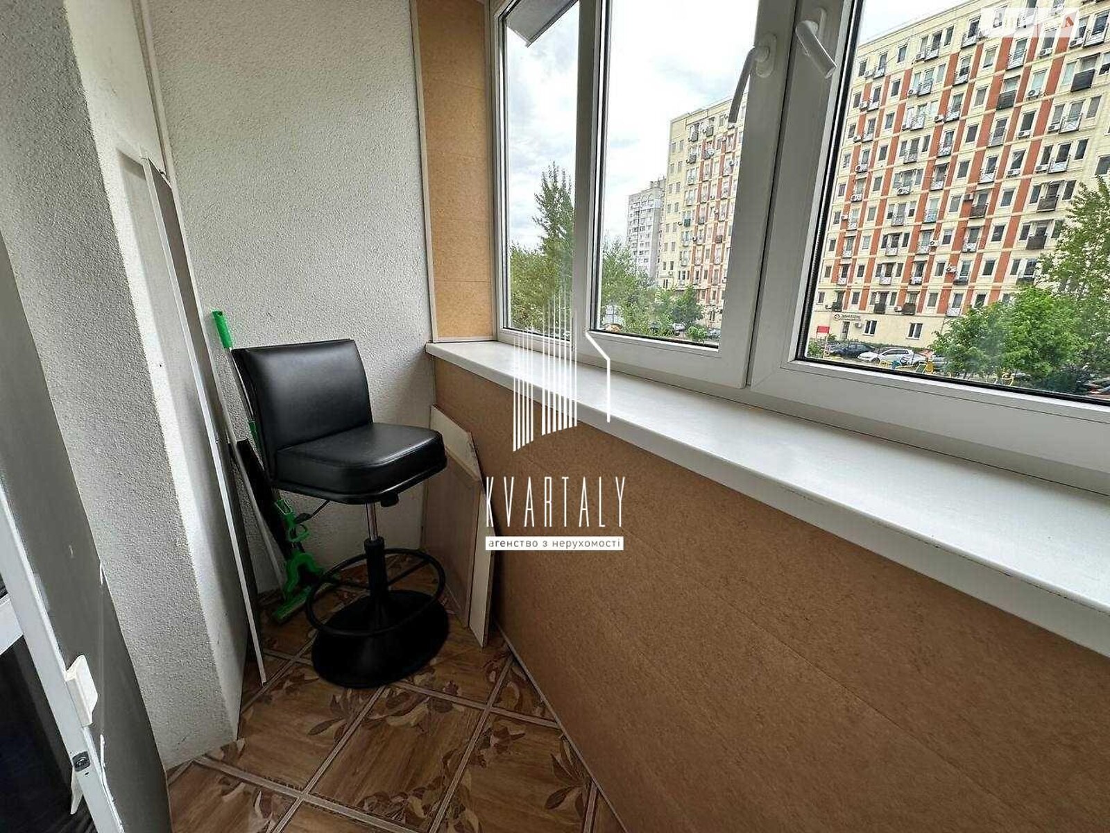 Продаж двокімнатної квартири в Києві, на вул. Клавдіївська 40Г, район Новобіличі фото 1 Продаж двокімнатної квартири в Києві, на вул. Клавдіївська 40Г, район Новобіличі фото 1