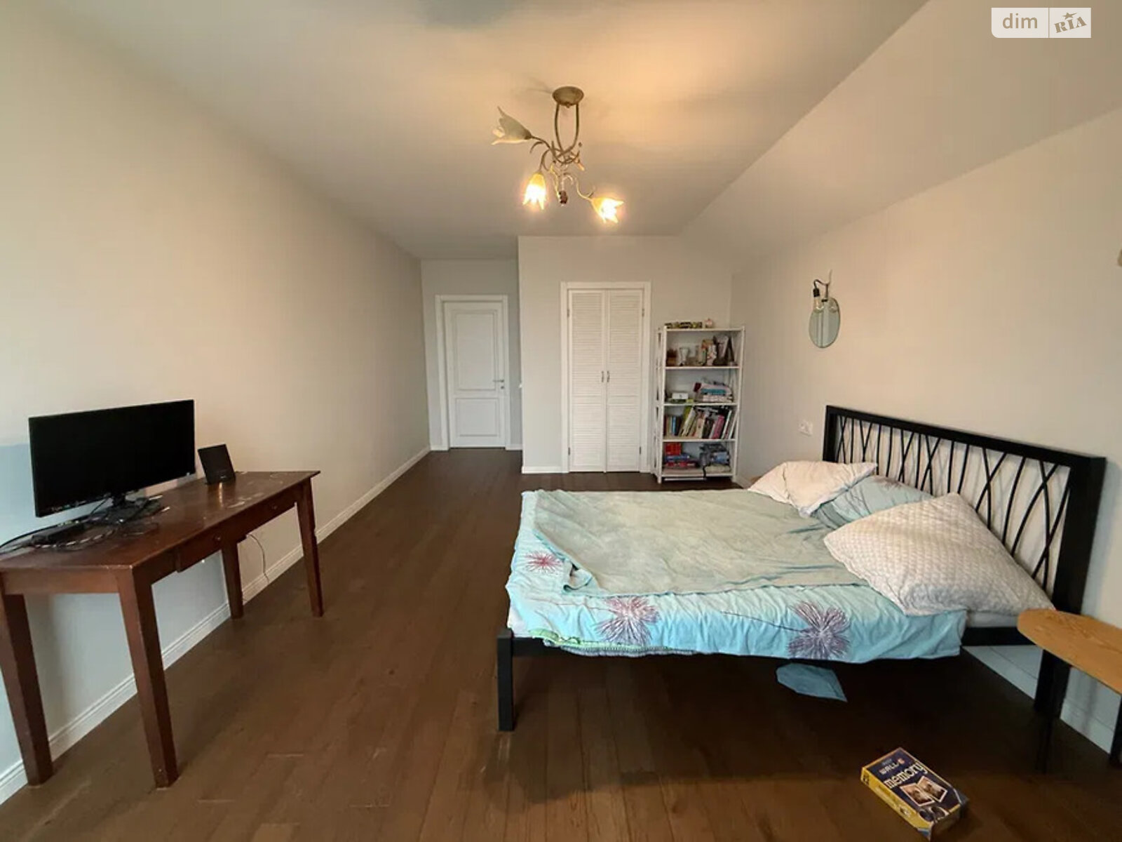 Продажа трехкомнатной квартиры в Киеве, на ул. Клавдиевская 40В, район Новобеличи фото 1