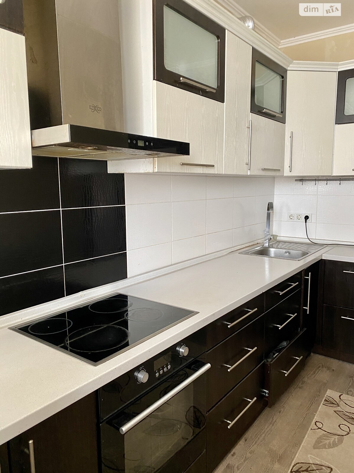 Продаж однокімнатної квартири в Києві, на вул. Олега Мудрака 66, район Новобіличі фото 1 Продаж однокімнатної квартири в Києві, на вул. Олега Мудрака 66, район Новобіличі фото 1