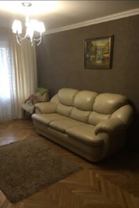 Продаж трикімнатної квартири в Києві, на вул. Олега Мудрака 37, район Новобіличі фото 2
