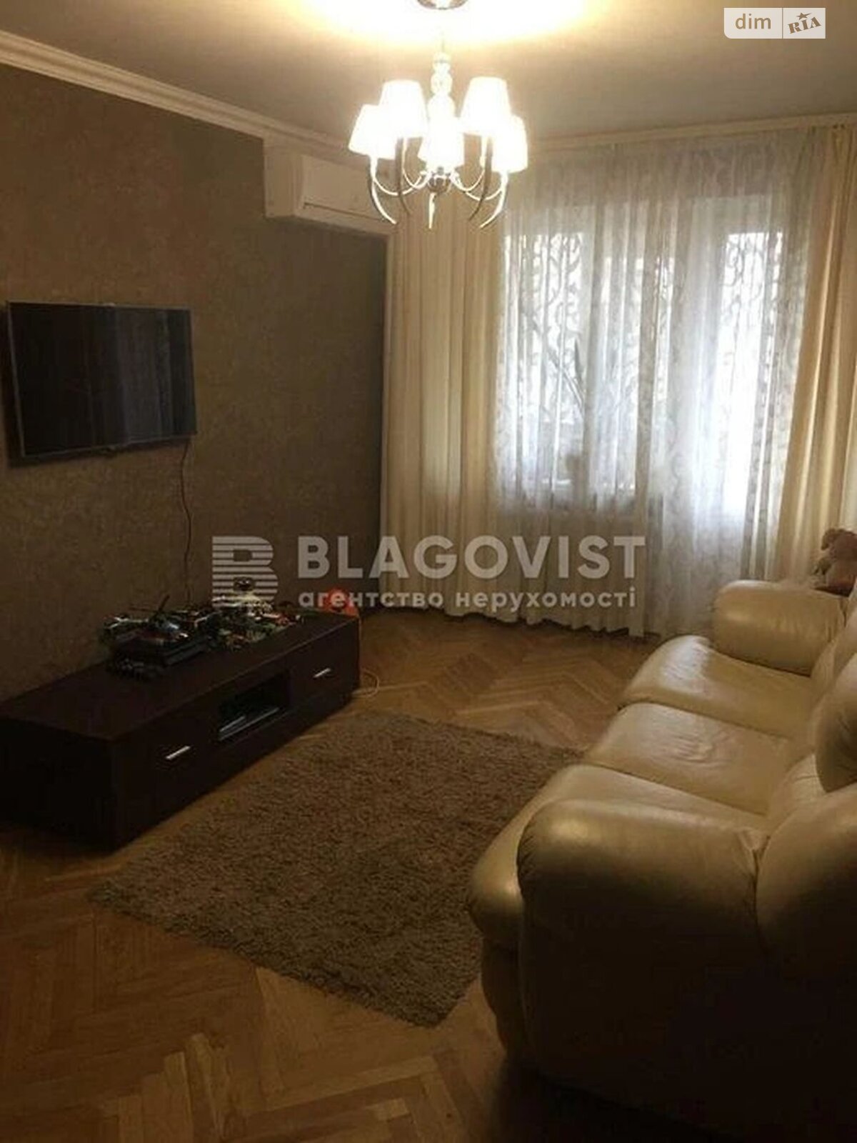 Продаж трикімнатної квартири в Києві, на вул. Олега Мудрака 37, район Новобіличі фото 1 Продаж трикімнатної квартири в Києві, на вул. Олега Мудрака 37, район Новобіличі фото 1