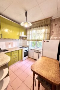 Продажа двухкомнатной квартиры в Киеве, на ул. Олега Мудрака 37, район Святошинский фото 2 Продажа двухкомнатной квартиры в Киеве, на ул. Олега Мудрака 37, район Святошинский фото 2