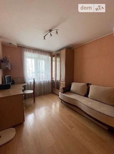 Продажа трехкомнатной квартиры в Киеве, на ул. Олевская 3г, район Новобеличи фото 1 Продажа трехкомнатной квартиры в Киеве, на ул. Олевская 3г, район Новобеличи фото 1
