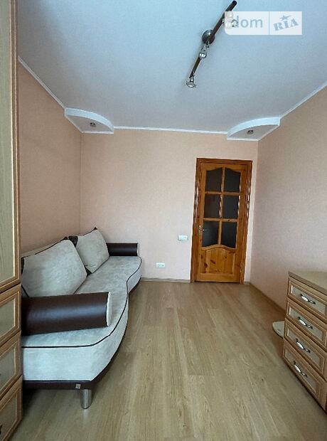 Продажа трехкомнатной квартиры в Киеве, на ул. Олевская 3г, район Новобеличи фото 1 Продажа трехкомнатной квартиры в Киеве, на ул. Олевская 3г, район Новобеличи фото 1