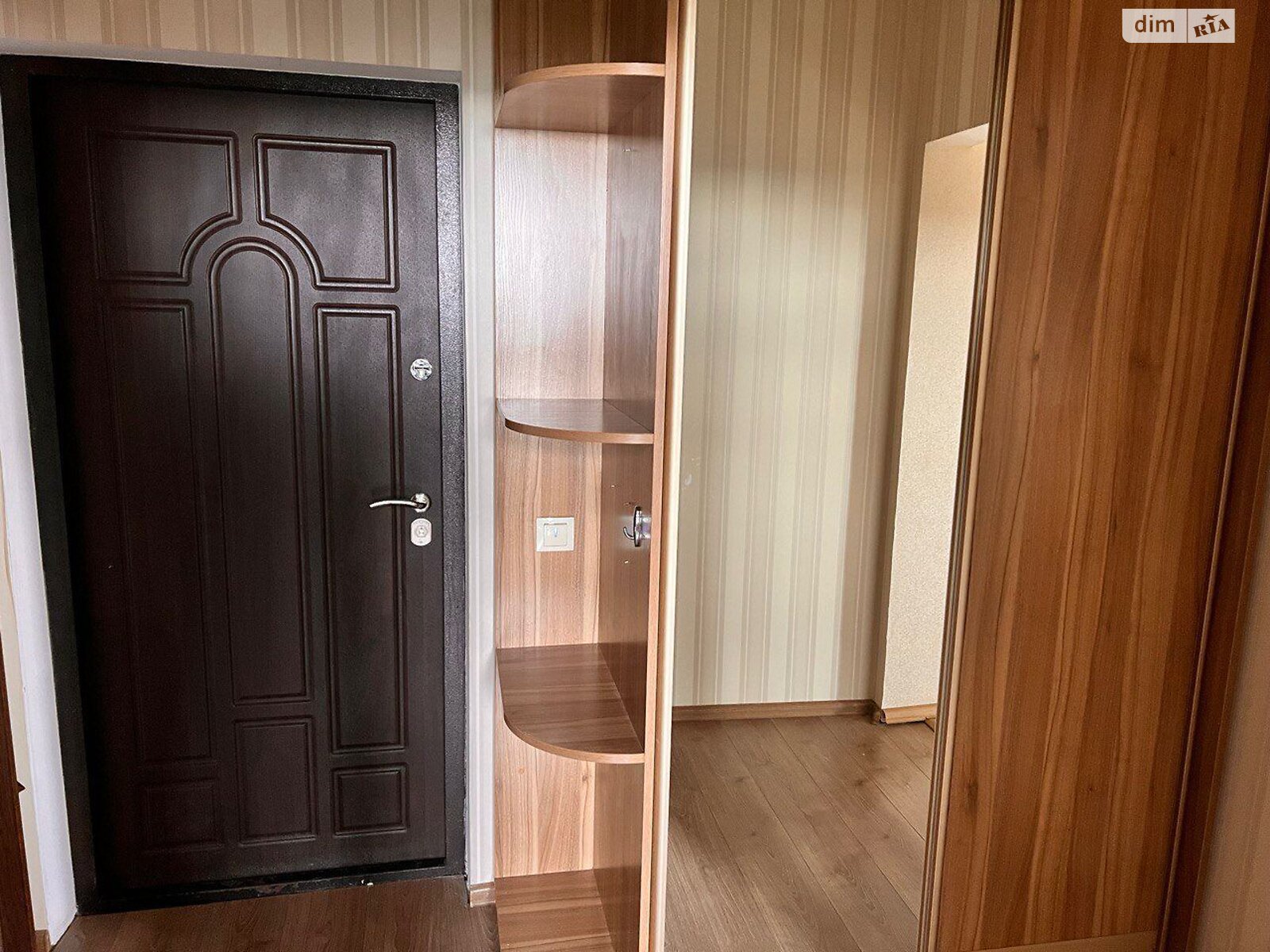 Продаж однокімнатної квартири в Києві, на вул. Олевська 5, район Новобіличі фото 1
