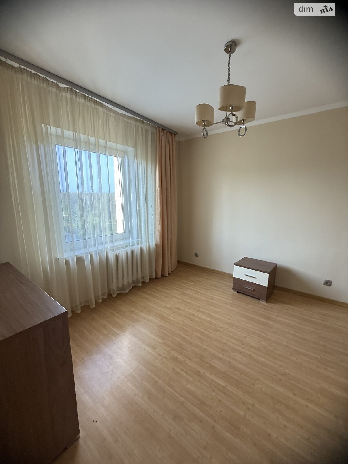 Продажа трехкомнатной квартиры в Киеве, на ул. Олевская 7, район Новобеличи фото 1 Продажа трехкомнатной квартиры в Киеве, на ул. Олевская 7, район Новобеличи фото 1