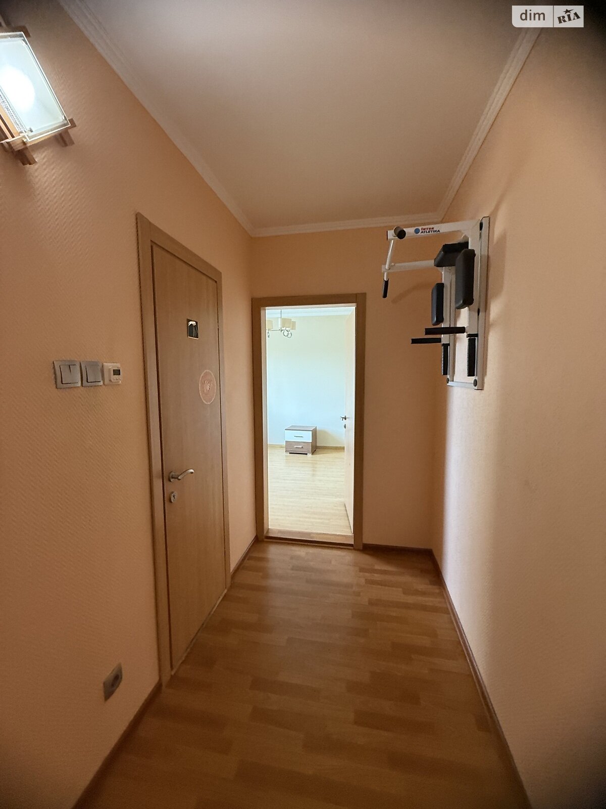 Продажа трехкомнатной квартиры в Киеве, на ул. Олевская 7, район Новобеличи фото 1 Продажа трехкомнатной квартиры в Киеве, на ул. Олевская 7, район Новобеличи фото 1