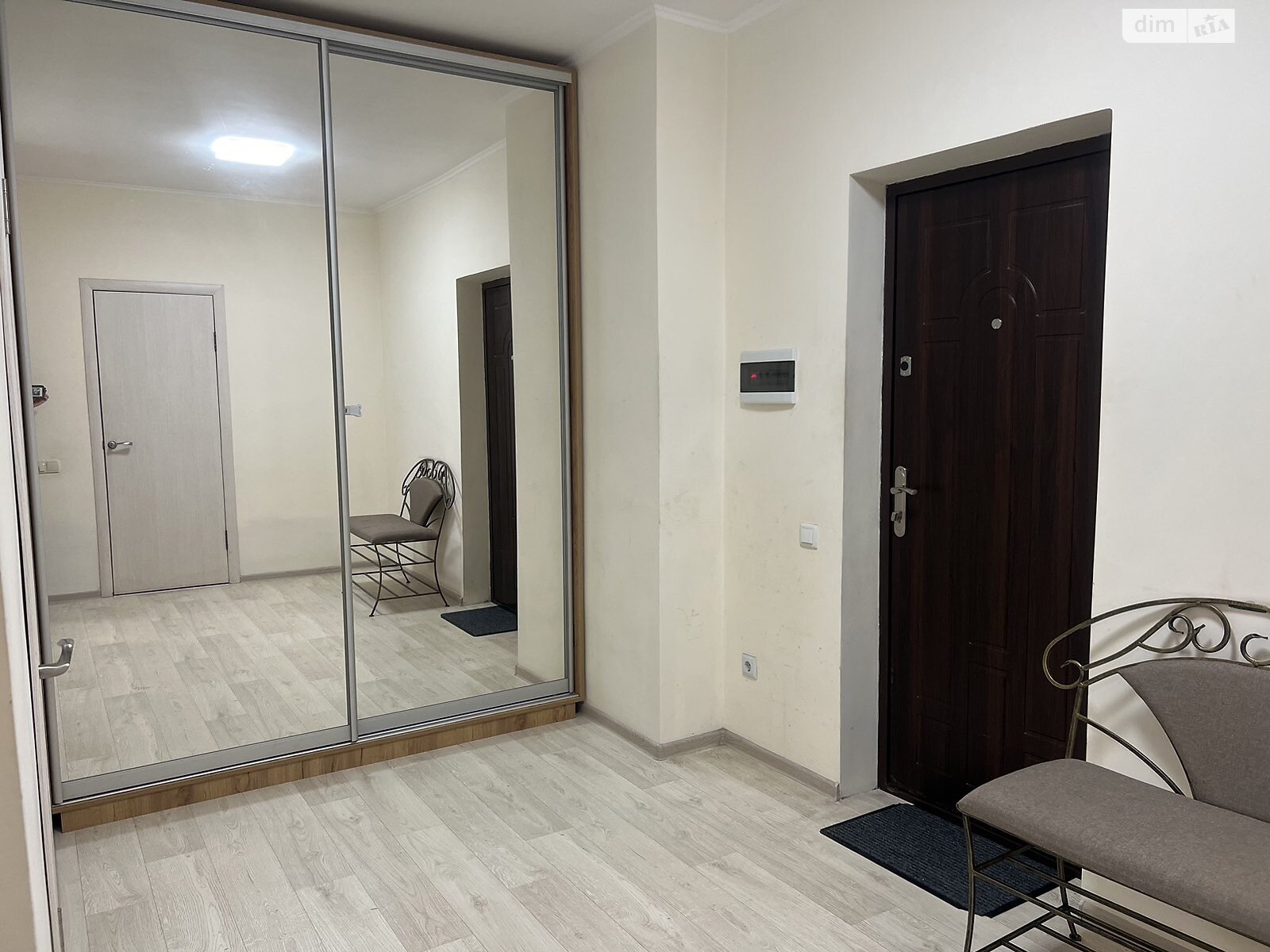 Продажа однокомнатной квартиры в Киеве, на ул. Олевская, район Новобеличи фото 1 Продажа однокомнатной квартиры в Киеве, на ул. Олевская, район Новобеличи фото 1