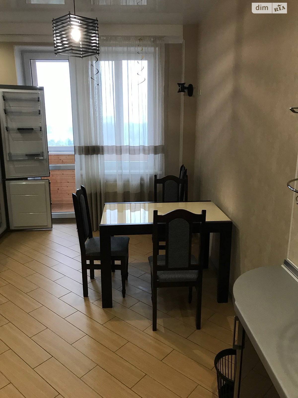 Продажа трехкомнатной квартиры в Киеве, на ул. Олевская 5, район Новобеличи фото 1 Продажа трехкомнатной квартиры в Киеве, на ул. Олевская 5, район Новобеличи фото 1