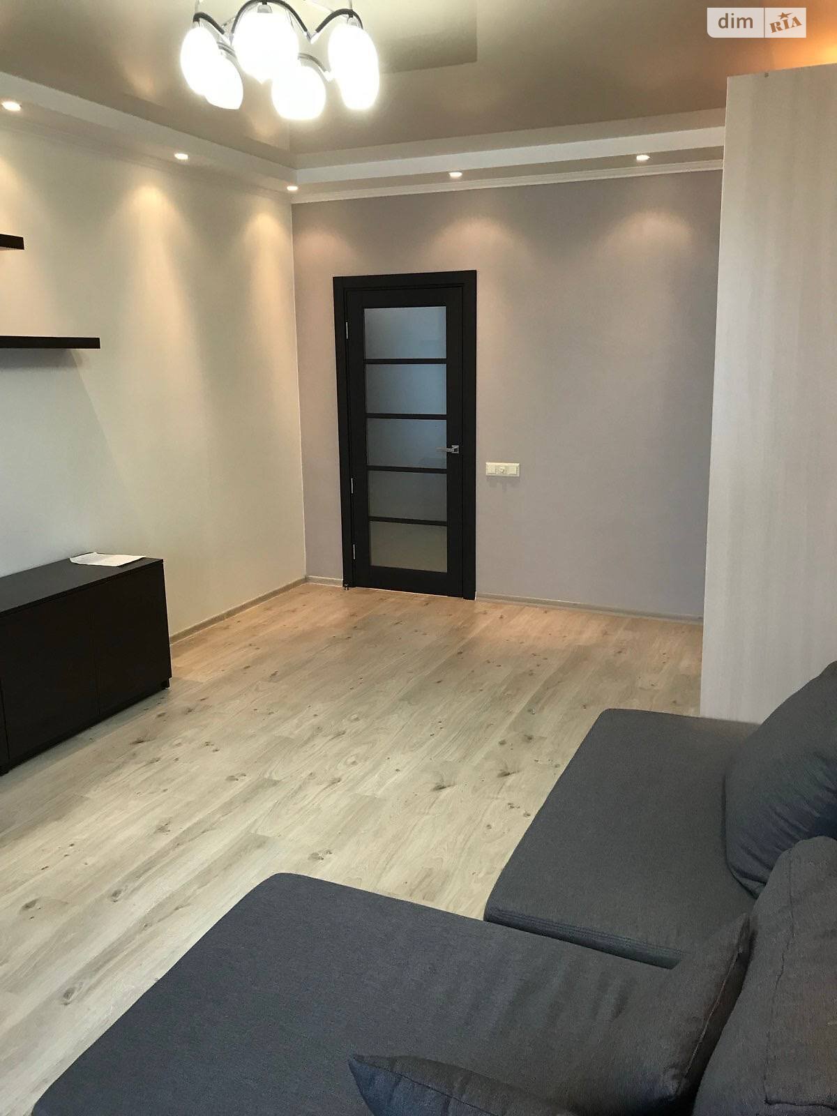 Продажа трехкомнатной квартиры в Киеве, на ул. Олевская 5, район Новобеличи фото 1 Продажа трехкомнатной квартиры в Киеве, на ул. Олевская 5, район Новобеличи фото 1