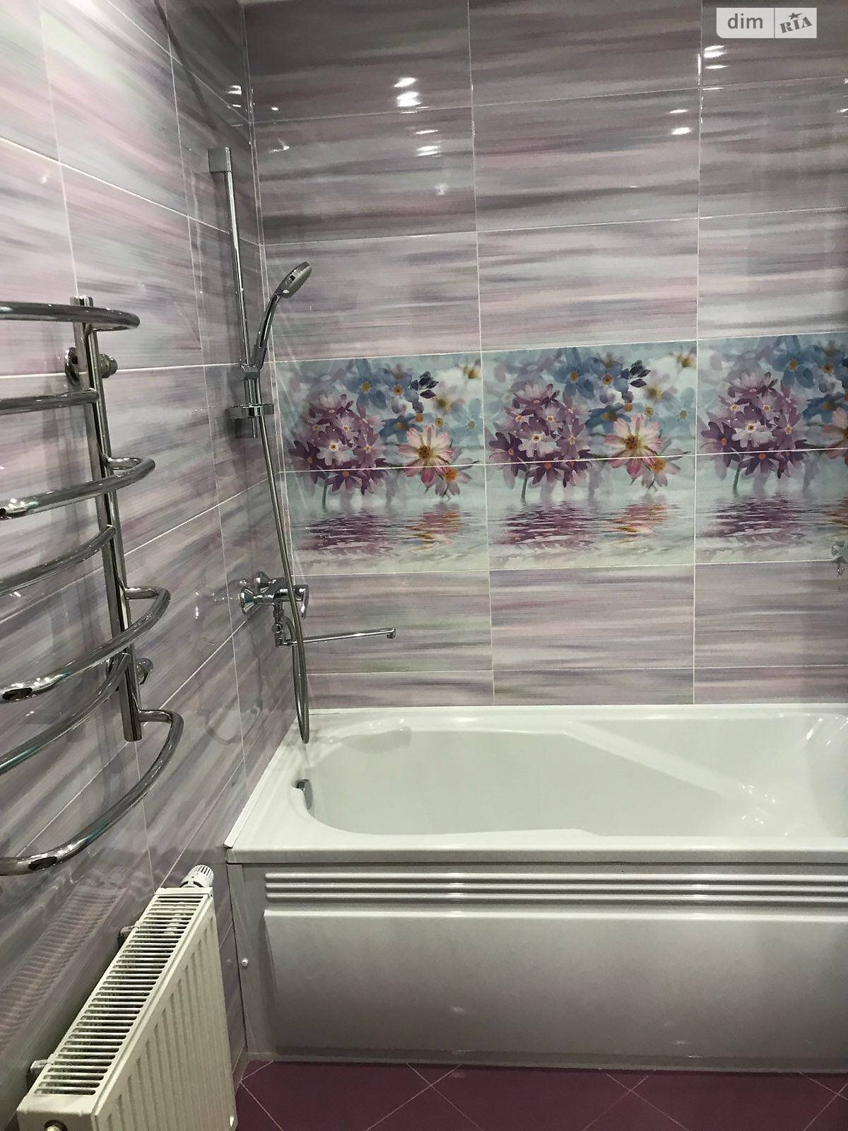 Продажа трехкомнатной квартиры в Киеве, на ул. Олевская 5, район Новобеличи фото 1 Продажа трехкомнатной квартиры в Киеве, на ул. Олевская 5, район Новобеличи фото 1