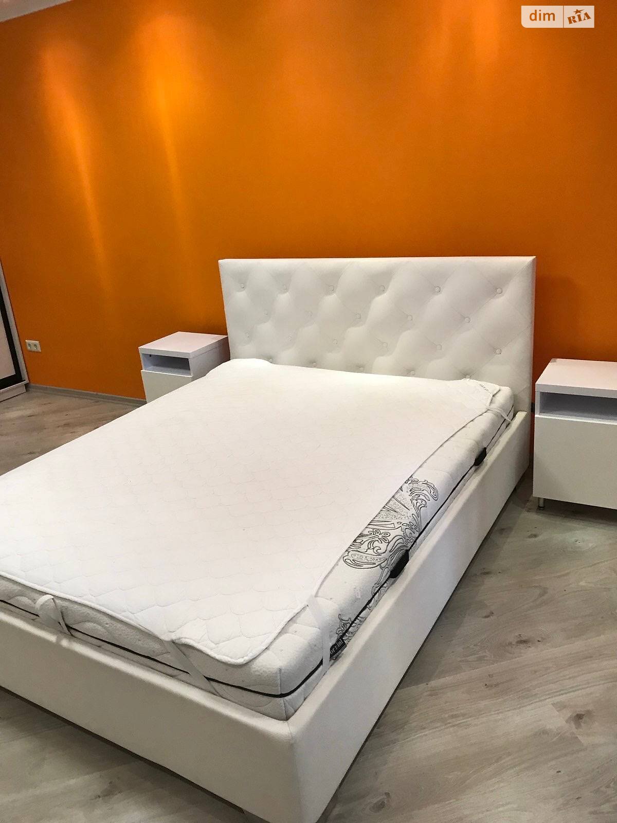 Продажа трехкомнатной квартиры в Киеве, на ул. Олевская 5, район Новобеличи фото 1 Продажа трехкомнатной квартиры в Киеве, на ул. Олевская 5, район Новобеличи фото 1