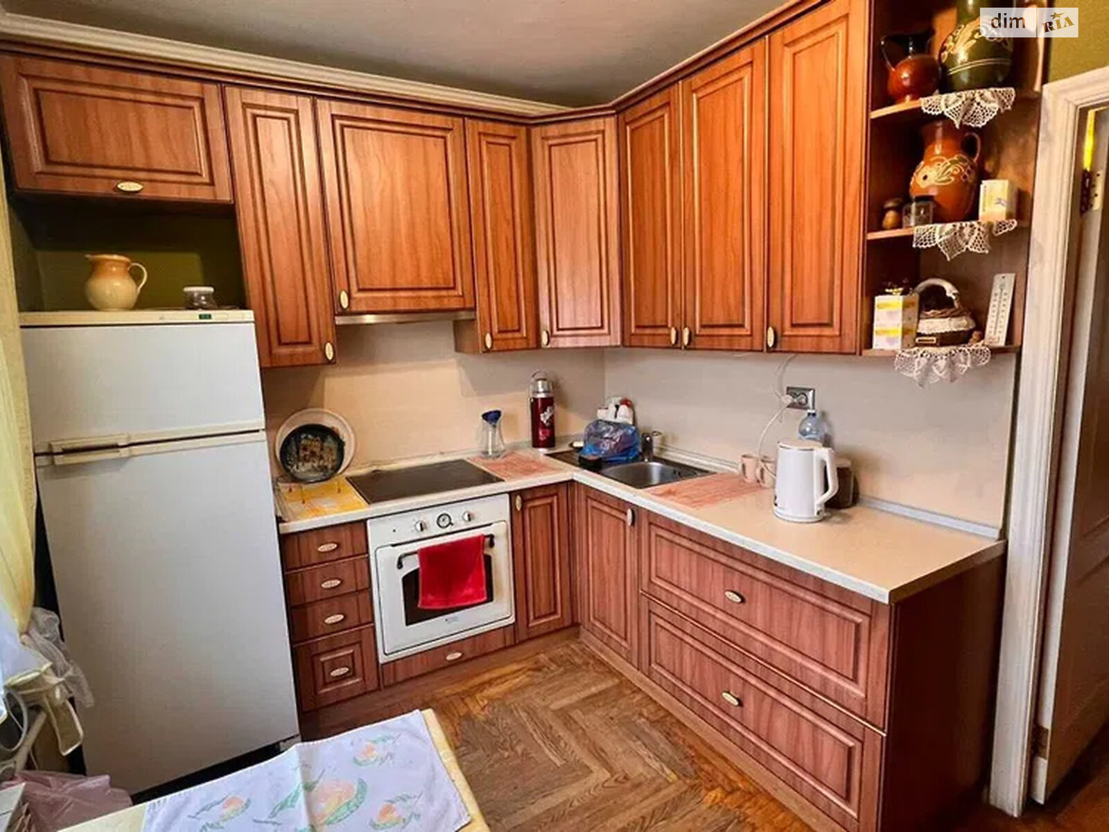 Продаж трикімнатної квартири в Києві, на вул. Підлісна 2, район Новобіличі фото 1 Продаж трикімнатної квартири в Києві, на вул. Підлісна 2, район Новобіличі фото 1