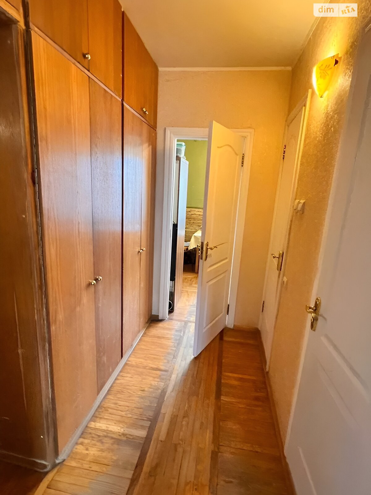 Продаж трикімнатної квартири в Києві, на вул. Підлісна 2, район Новобіличі фото 1 Продаж трикімнатної квартири в Києві, на вул. Підлісна 2, район Новобіличі фото 1