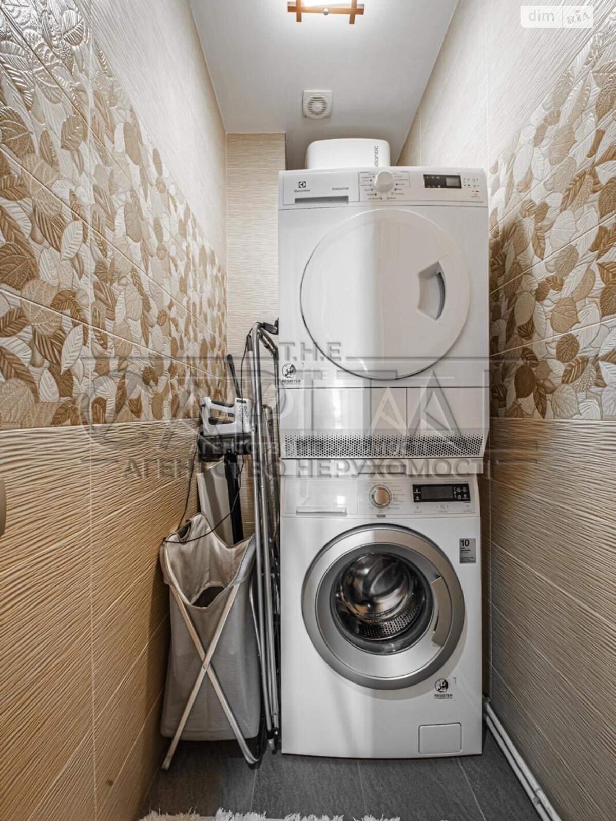 Продажа трехкомнатной квартиры в Киеве, на ул. Антоновича 131, район Новое строение фото 1 Продажа трехкомнатной квартиры в Киеве, на ул. Антоновича 131, район Новое строение фото 1