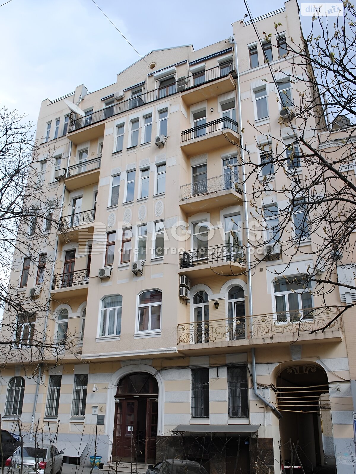 Продаж трикімнатної квартири в Києві, на вул. Антоновича 9, район Нова забудова фото 1 Продаж трикімнатної квартири в Києві, на вул. Антоновича 9, район Нова забудова фото 1