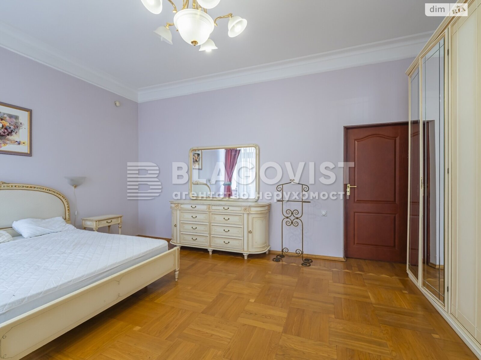 Продаж трикімнатної квартири в Києві, на вул. Антоновича 9, район Нова забудова фото 1 Продаж трикімнатної квартири в Києві, на вул. Антоновича 9, район Нова забудова фото 1