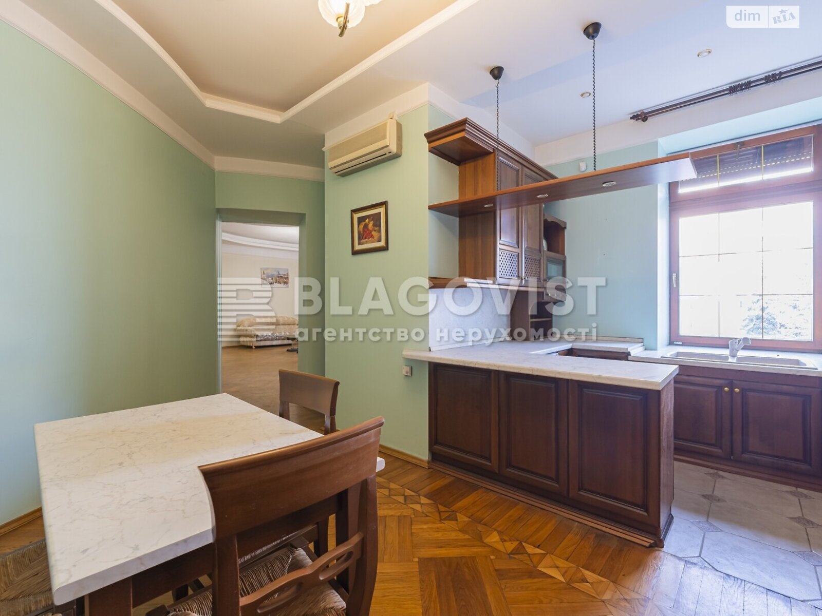 Продаж трикімнатної квартири в Києві, на вул. Антоновича 9, район Нова забудова фото 1 Продаж трикімнатної квартири в Києві, на вул. Антоновича 9, район Нова забудова фото 1
