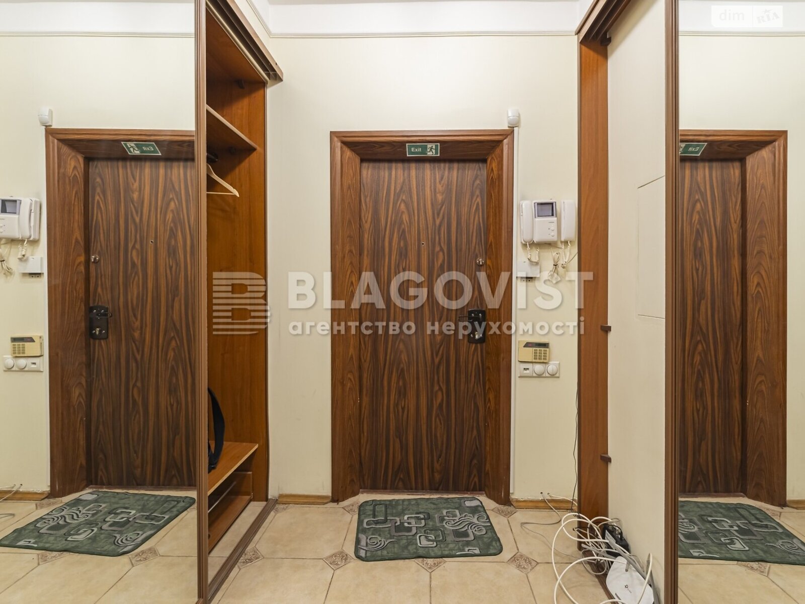 Продаж трикімнатної квартири в Києві, на вул. Антоновича 9, район Нова забудова фото 1 Продаж трикімнатної квартири в Києві, на вул. Антоновича 9, район Нова забудова фото 1