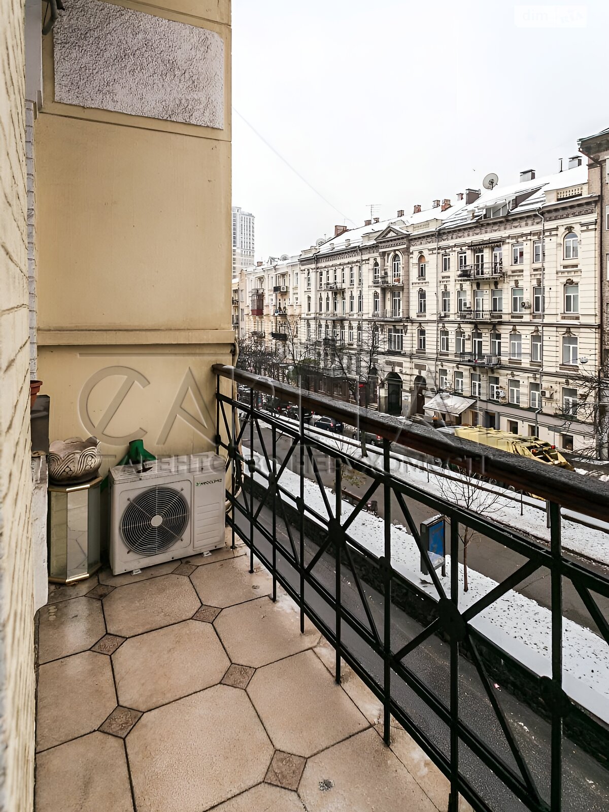 Продажа трехкомнатной квартиры в Киеве, на ул. Антоновича 9, район Новое строение фото 1 Продажа трехкомнатной квартиры в Киеве, на ул. Антоновича 9, район Новое строение фото 1