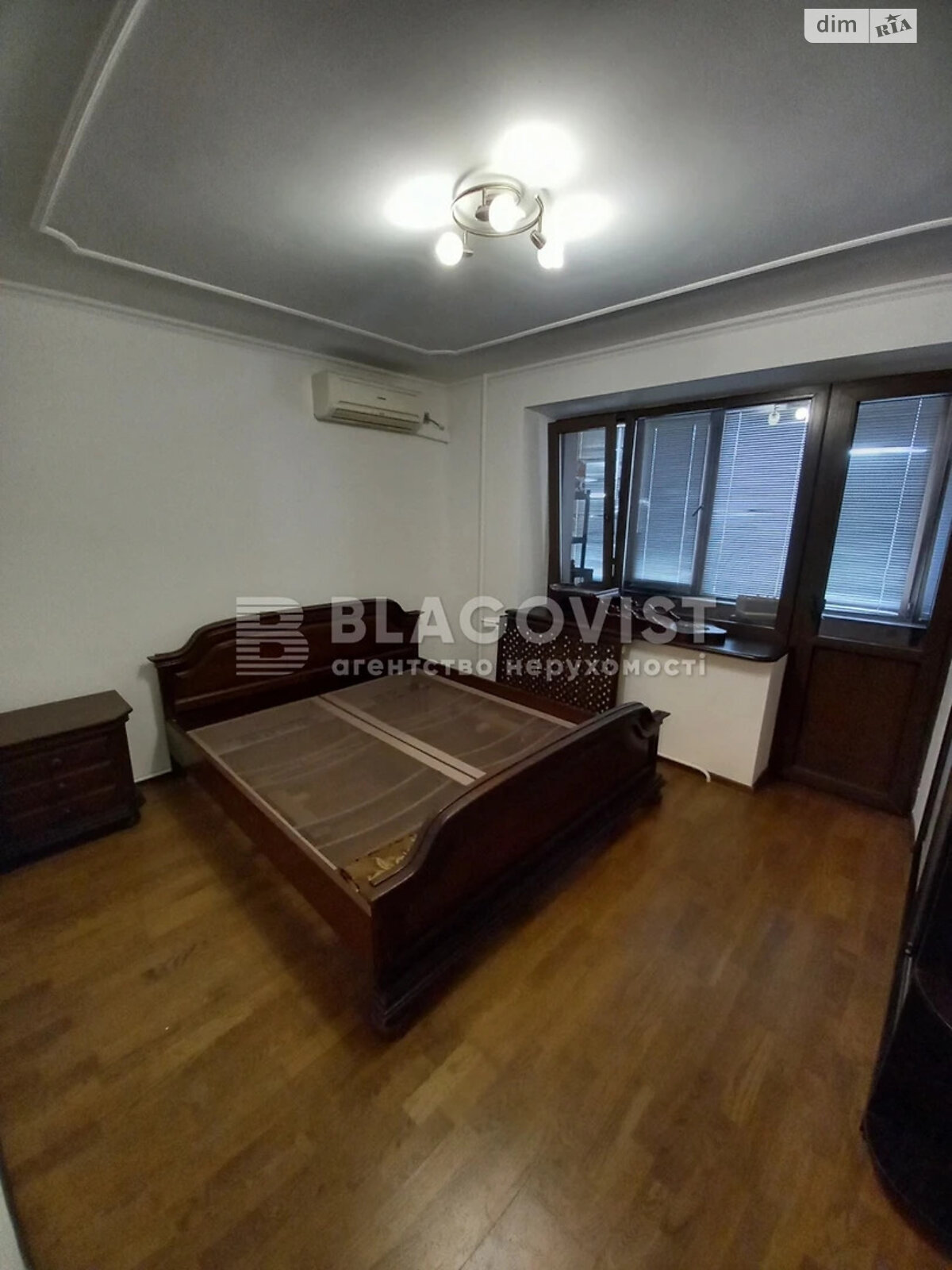 Продажа трехкомнатной квартиры в Киеве, на ул. Антоновича 122, район Новое строение фото 1 Продажа трехкомнатной квартиры в Киеве, на ул. Антоновича 122, район Новое строение фото 1