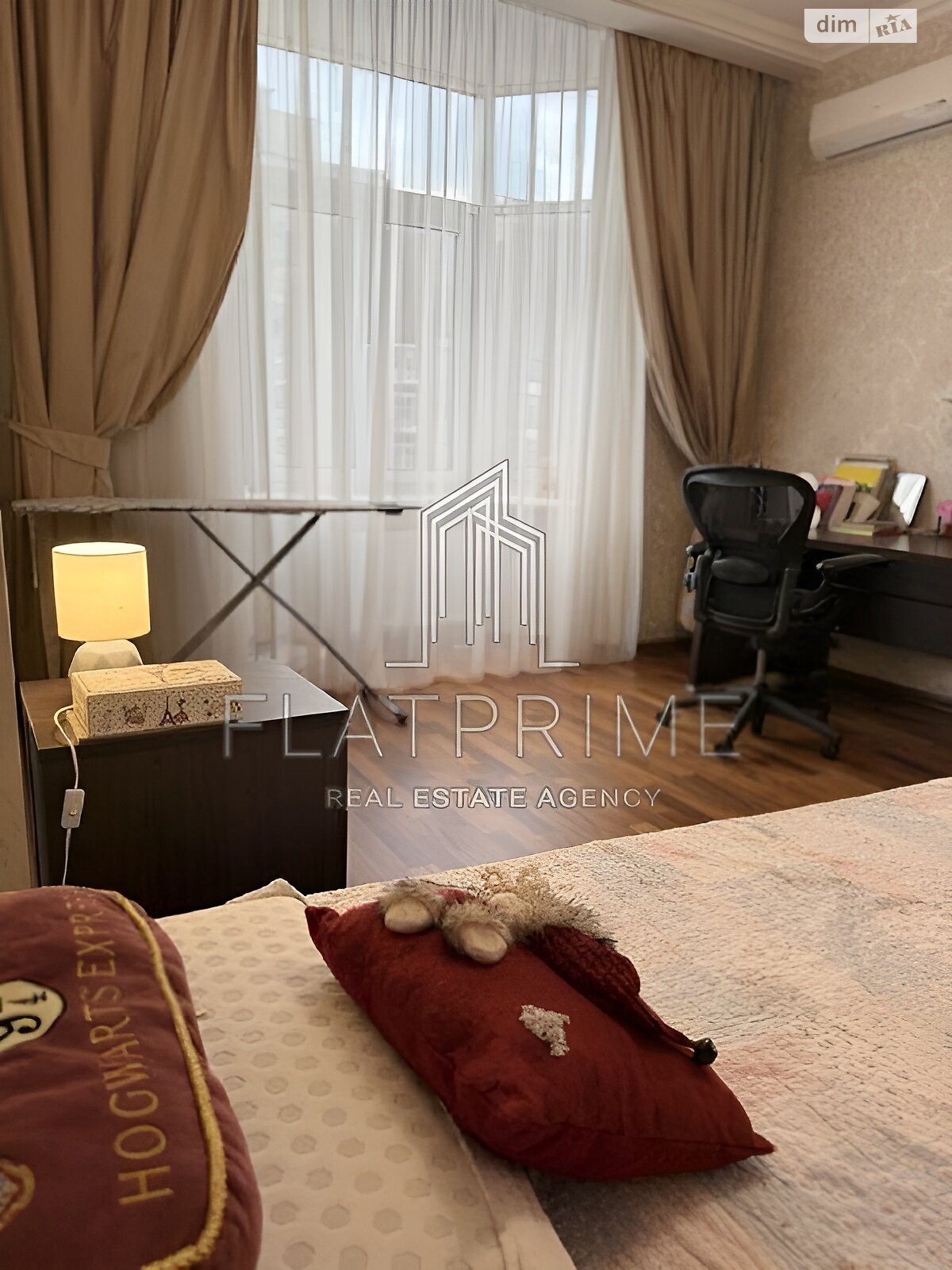 Продаж трикімнатної квартири в Києві, на вул. Антоновича 103, район Нова забудова фото 1 Продаж трикімнатної квартири в Києві, на вул. Антоновича 103, район Нова забудова фото 1