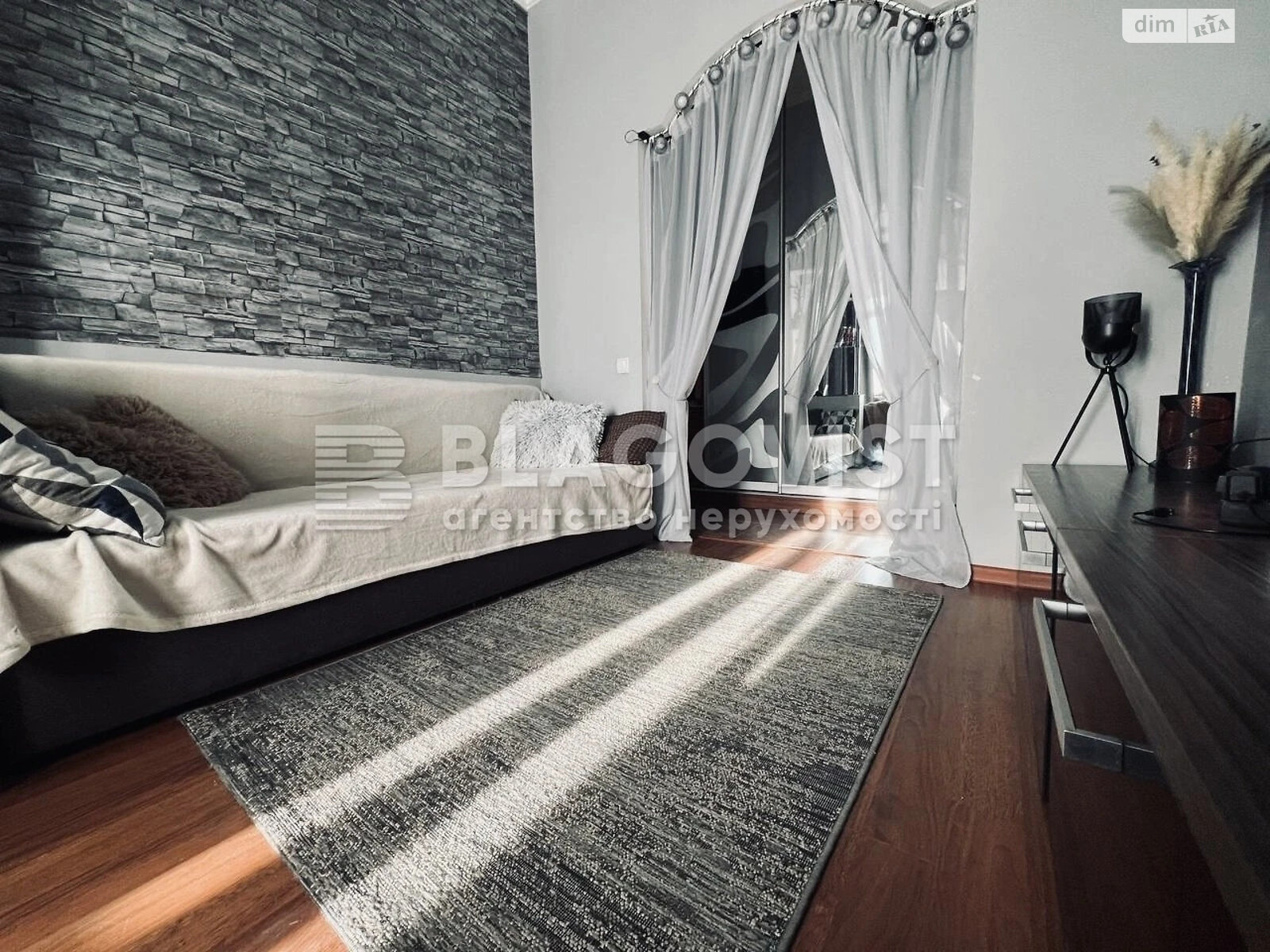 Продажа двухкомнатной квартиры в Киеве, на ул. Антоновича 12, район Новое строение фото 1 Продажа двухкомнатной квартиры в Киеве, на ул. Антоновича 12, район Новое строение фото 1