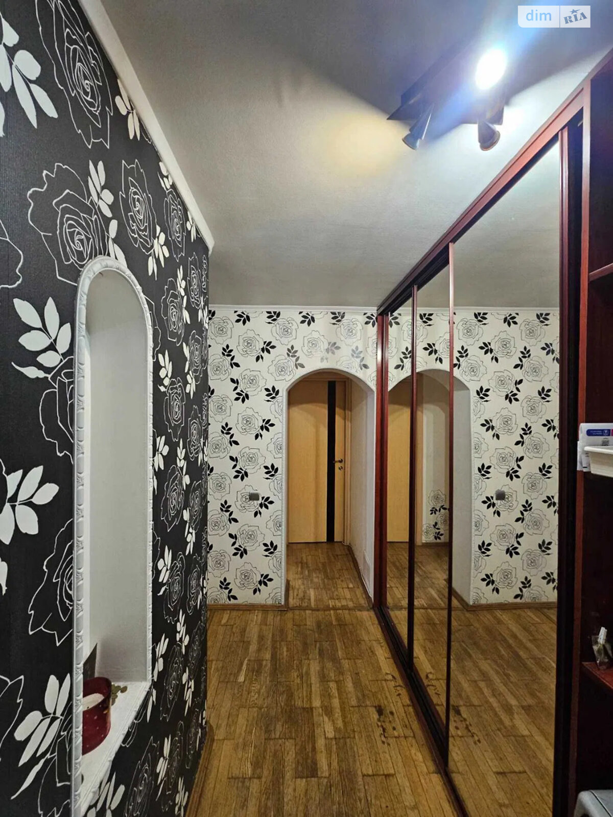Продаж трикімнатної квартири в Києві, на вул. Антоновича 122, район Нова забудова фото 1 Продаж трикімнатної квартири в Києві, на вул. Антоновича 122, район Нова забудова фото 1