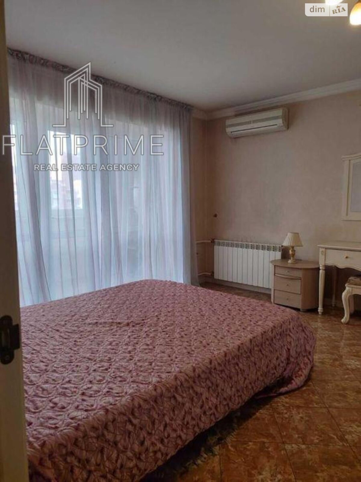 Продажа двухкомнатной квартиры в Киеве, на ул. Антоновича 165, район Новое строение фото 1 Продажа двухкомнатной квартиры в Киеве, на ул. Антоновича 165, район Новое строение фото 1